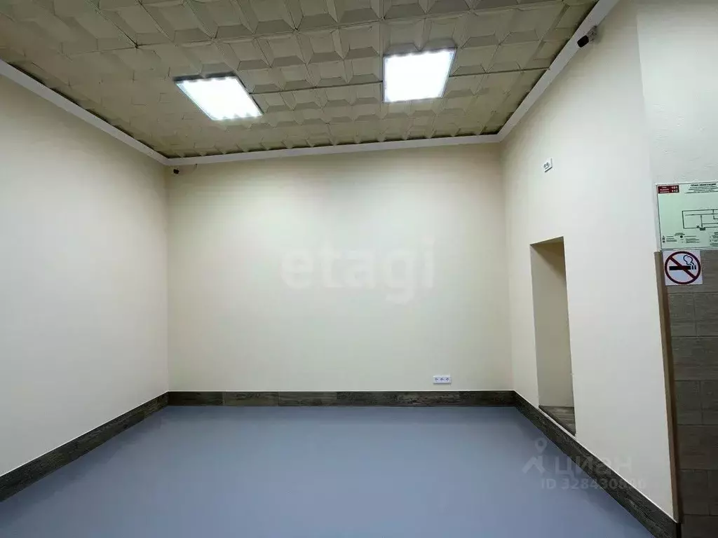 Офис в Крым, Симферополь пер. Шаталова (50 м) - Фото 1