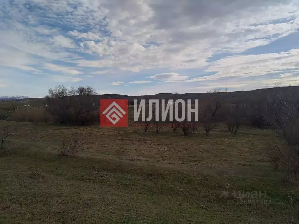 Участок в Крым, Симферопольский район, с. Пожарское  (10.0 сот.) - Фото 2