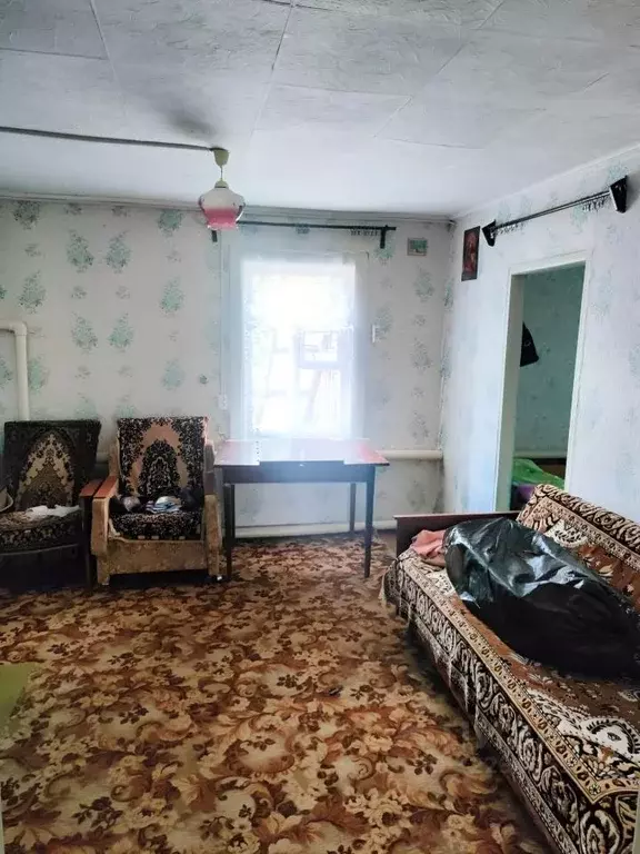 Дом в Саратовская область, Марксовский район, Подлесновское ... - Фото 1