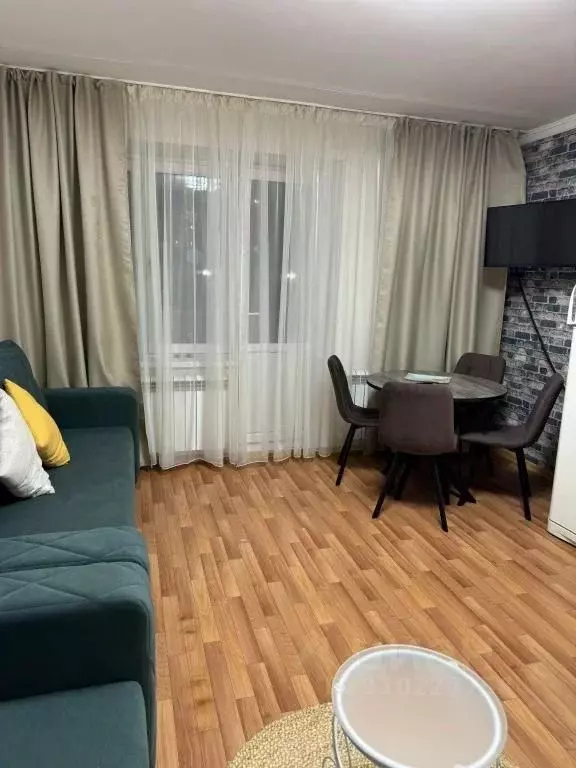 1-к кв. Татарстан, Елабуга 4/5 мкр, ул. Автомобилистов, 6 (59.0 м) - Фото 2