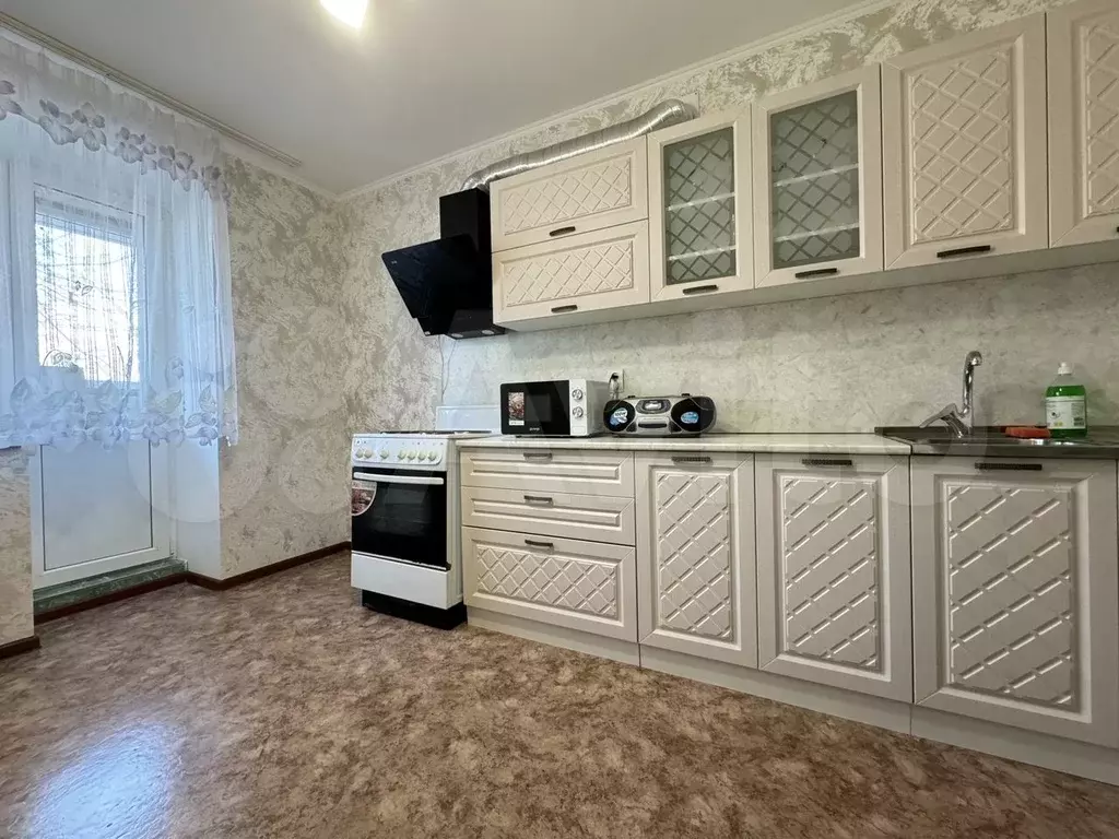 1-к. квартира, 50 м, 3/16 эт. - Фото 0