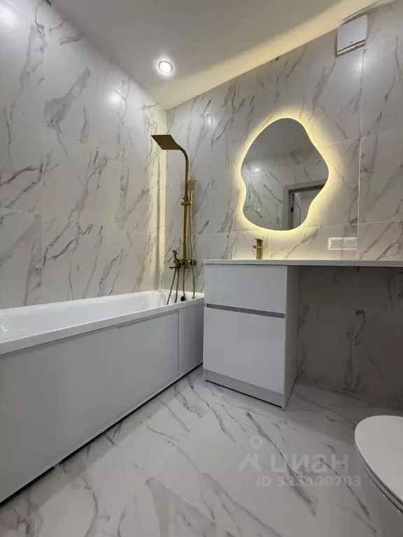 Студия Тюменская область, Тюмень ул. Республики, 204к11 (30.7 м) - Фото 0