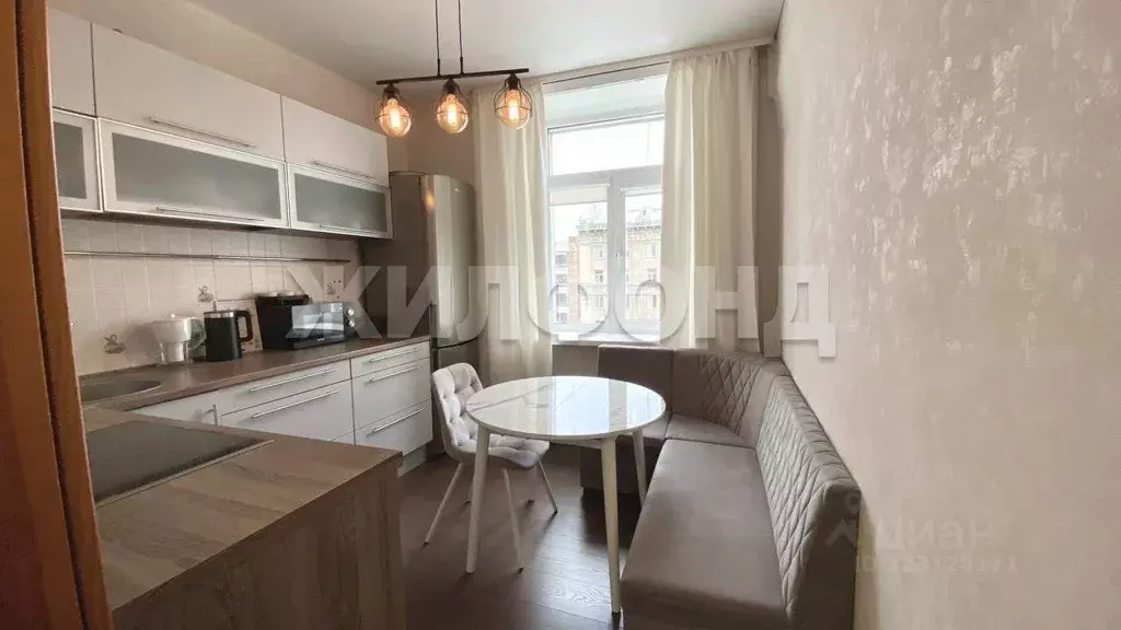 2-к кв. Новосибирская область, Новосибирск Красный просп., 186 (58.9 ... - Фото 0