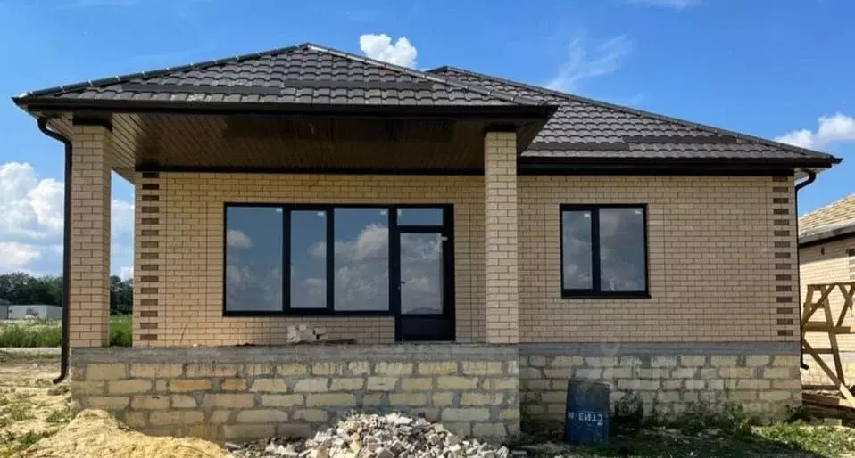 Дом в Ставропольский край, Михайловск Шпаковский район, Адмирал кп, ... - Фото 2