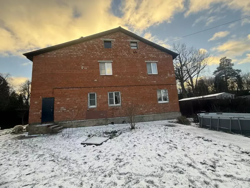 Дом в Московская область, Наро-Фоминский городской округ, д. Алабино  ... - Фото 1