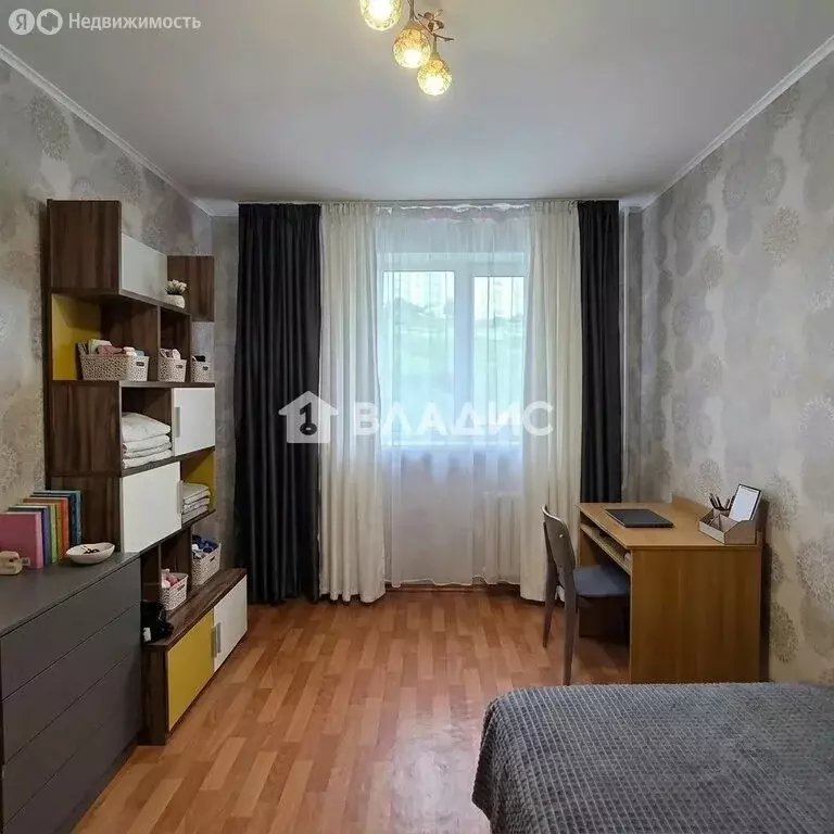 4-комнатная квартира: Владивосток, Первореченский район, улица Анны ... - Фото 1