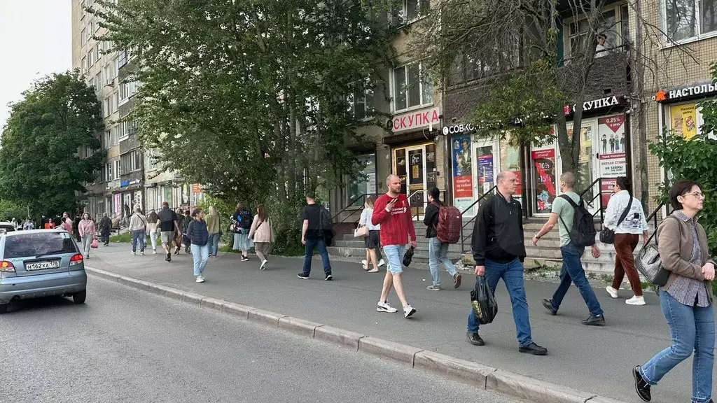15м2 на сверхтрафике у метро - Фото 0