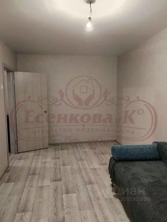 1-к кв. Курганская область, Курган Заозерный жилрайон, 8-й мкр, 5 ... - Фото 2