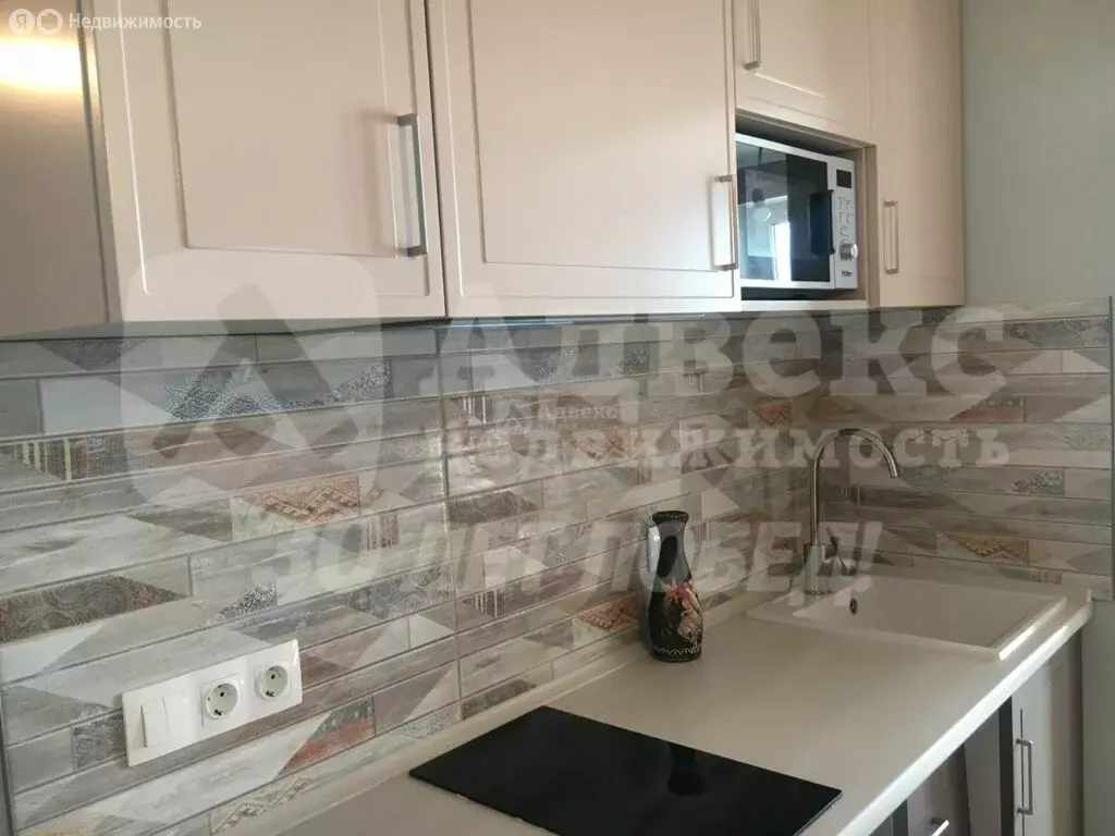 1-комнатная квартира: Тюмень, улица Вадима Бованенко, 3 (32.5 м) - Фото 1