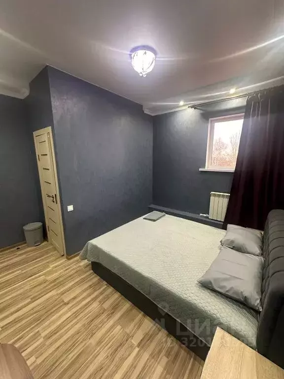 Комната Новосибирская область, Новосибирск ул. Панфиловцев, 60А - Фото 2