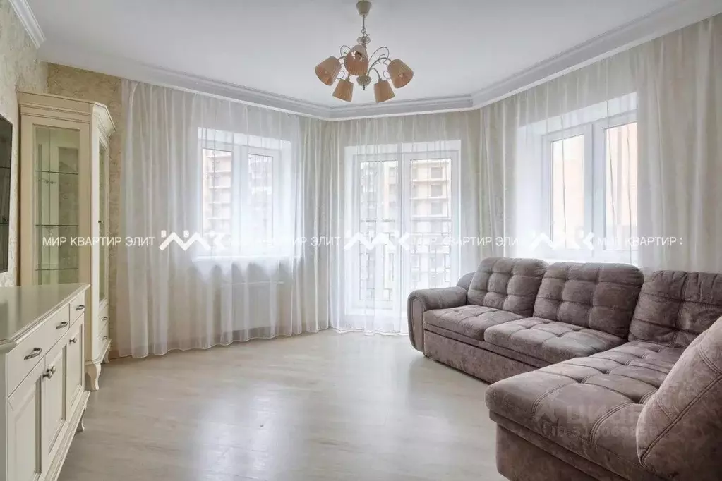 Квартира, 3 комнаты, 87.3 м - Фото 0