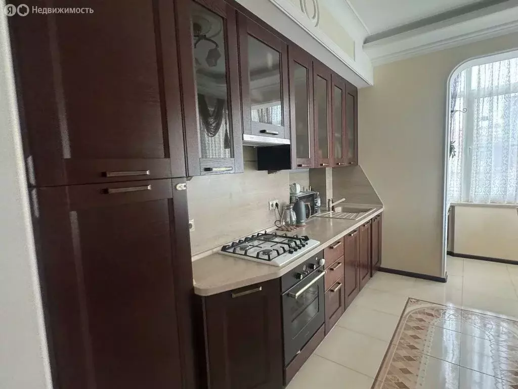 2-комнатная квартира: Геленджик, улица Левитана, 17 (65 м) - Фото 0