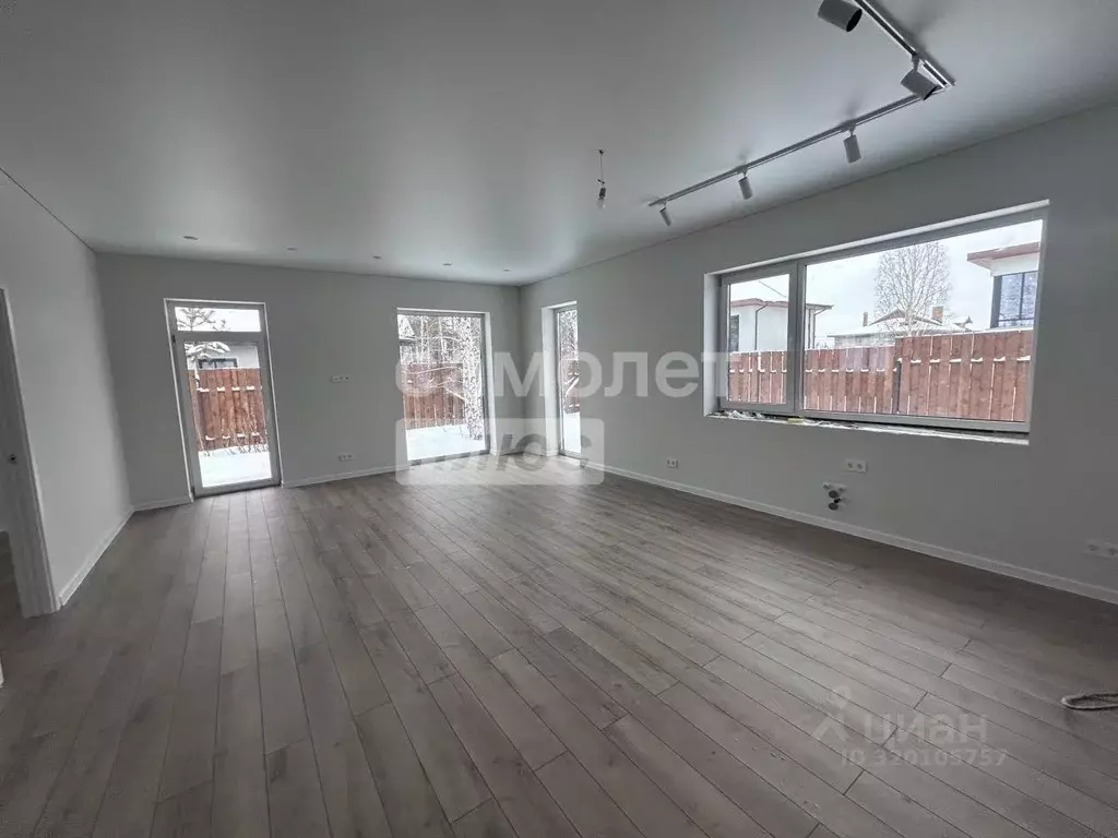 Дом в Челябинская область, Сосновский муниципальный округ, д. ... - Фото 1