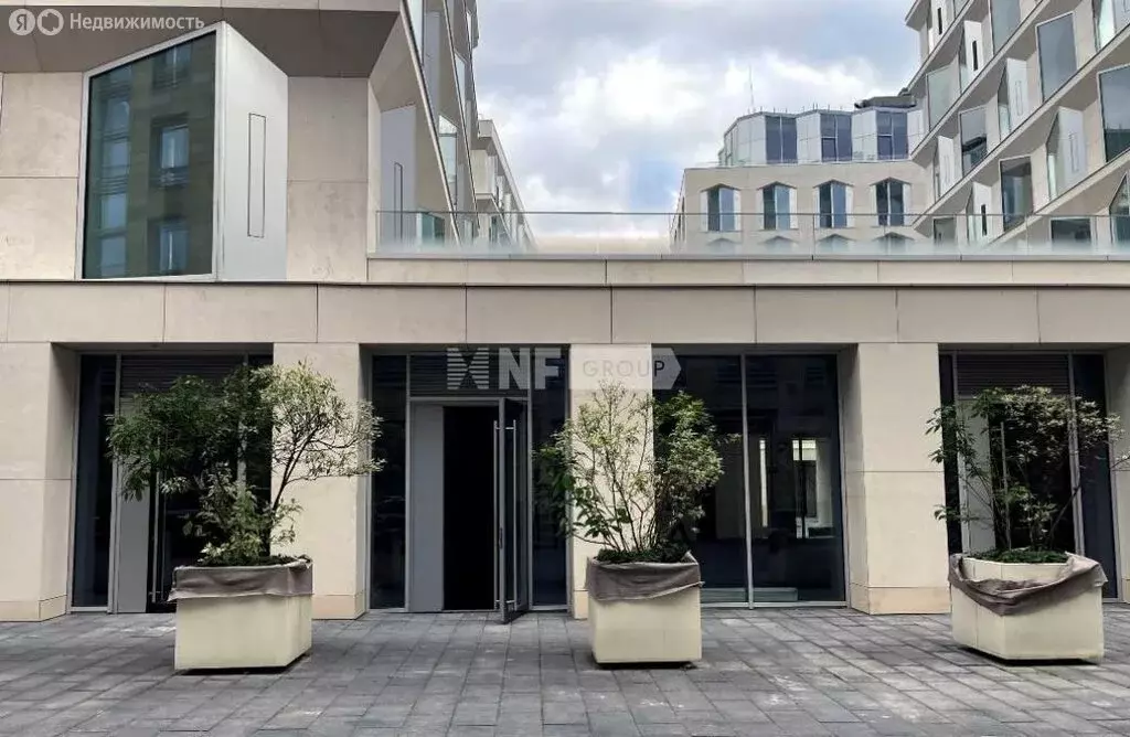 Торговая площадь (365 м) - Фото 1