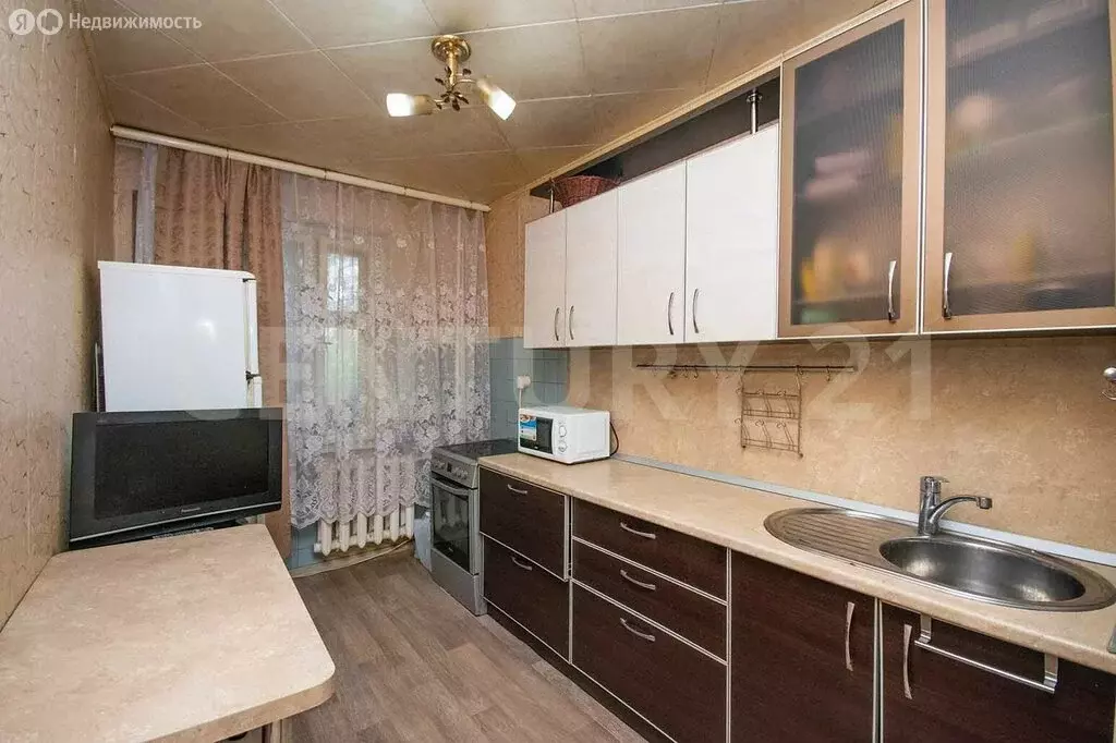 3-комнатная квартира: Ульяновск, Промышленная улица, 74 (65 м) - Фото 0