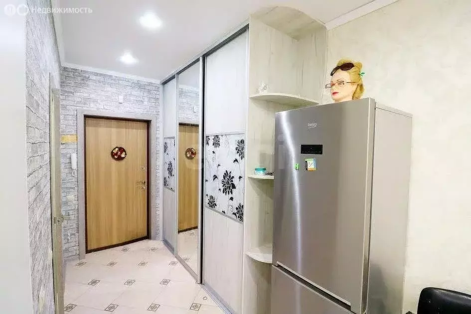 Квартира-студия: Тюмень, улица Фармана Салманова, 6 (22 м) - Фото 1
