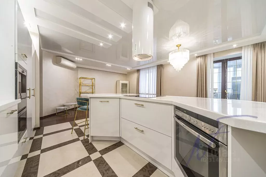 5-к кв. Санкт-Петербург ул. Есенина, 1к1 (150.0 м) - Фото 1