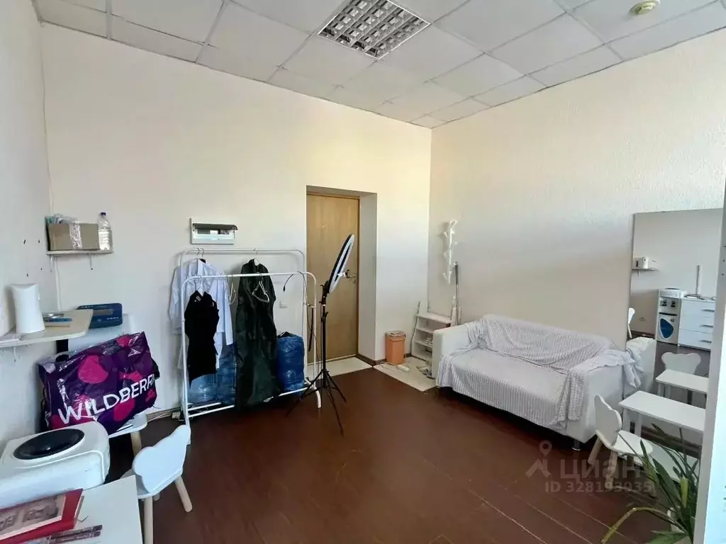 Офис в Волгоградская область, Волгоград ул. Кирова, 121А (21 м) - Фото 2