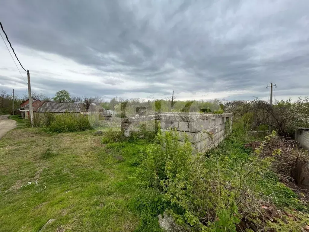 Участок в Краснодарский край, Новокубанск Октябрьская ул., 26 (13.0 ... - Фото 1