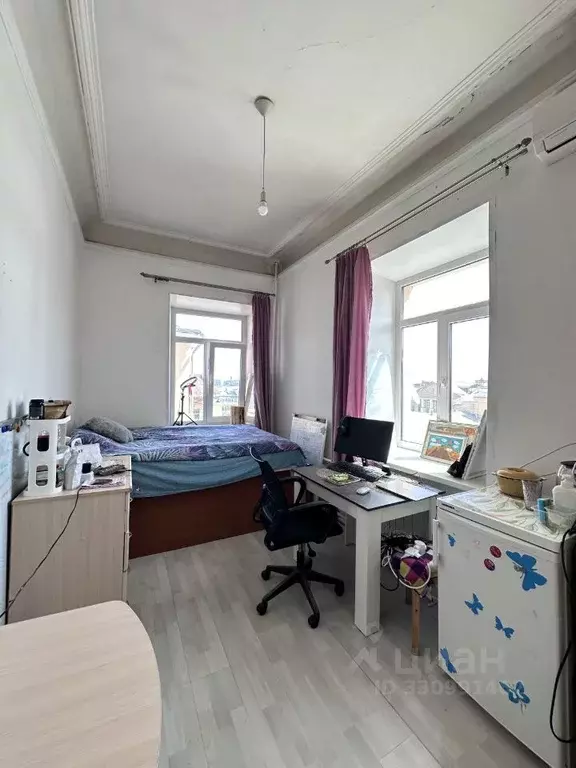 Комната Москва Страстной бул., 4С3 (11.7 м) - Фото 1