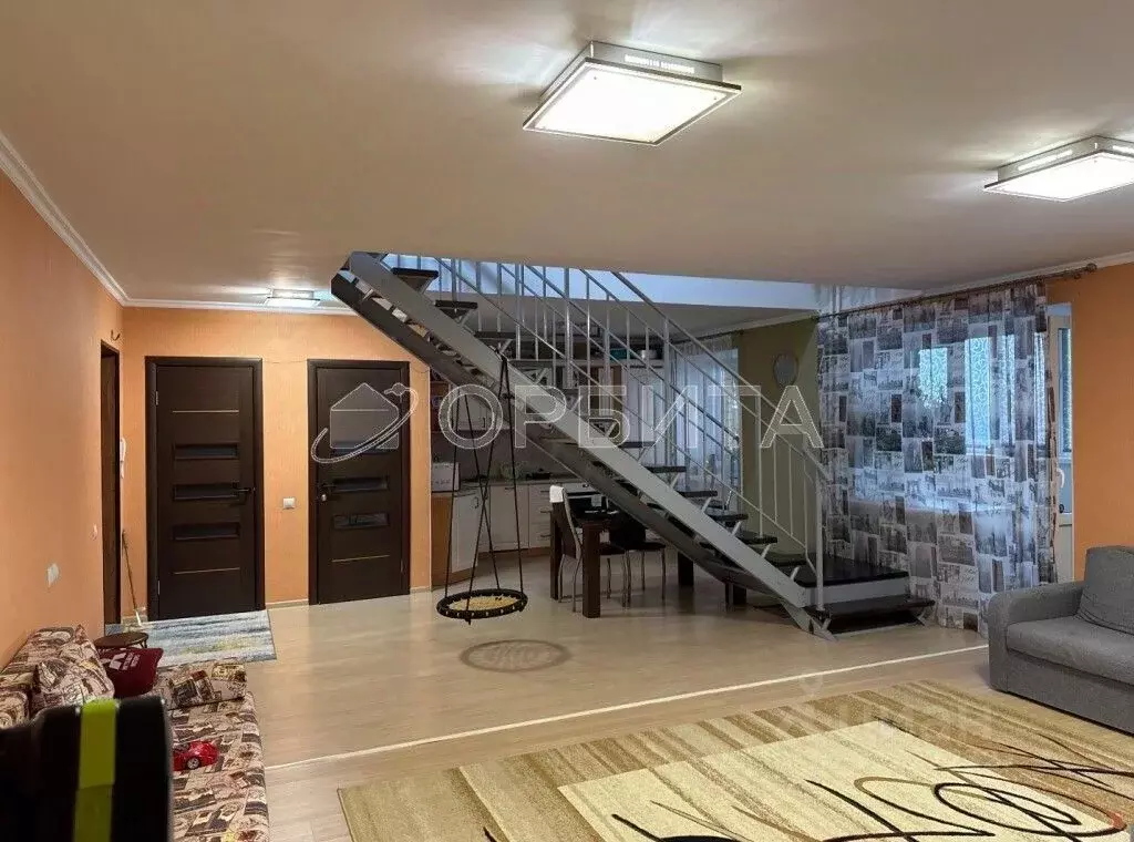 2-к кв. Тюменская область, Тюмень ул. Самарцева, 30 (105.4 м) - Фото 2