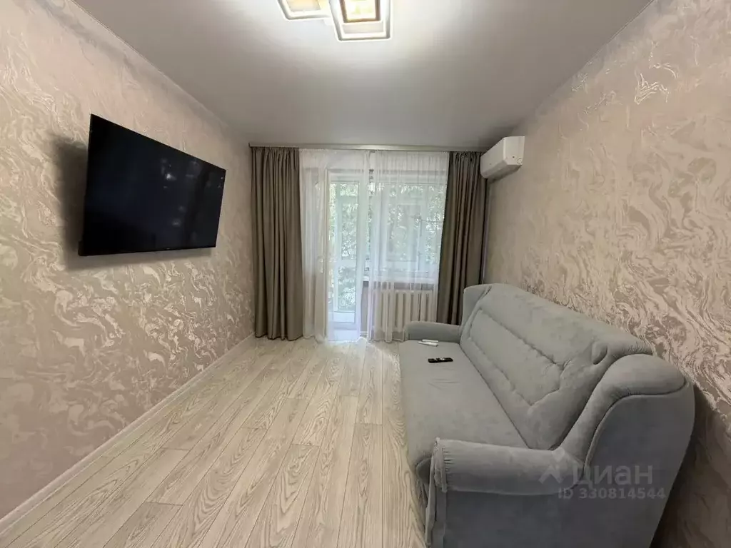 2-к кв. Крым, Симферополь просп. Кирова, 28 (60.0 м) - Фото 1