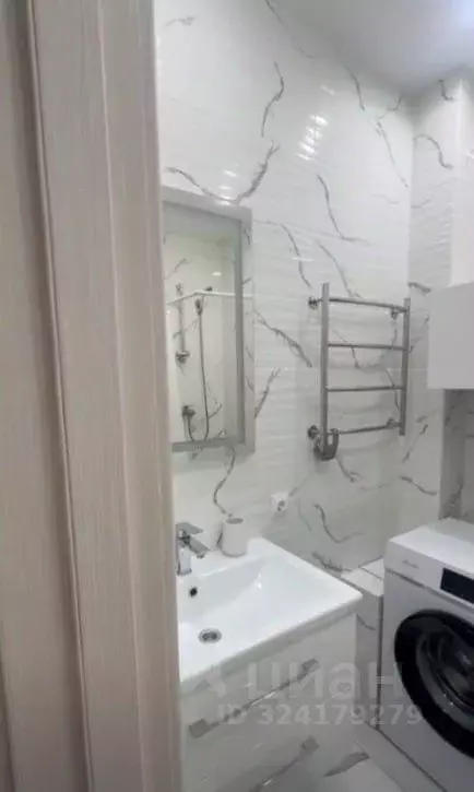 2-к кв. Курская область, Рыльск ул. Дзержинского, 39 (47.0 м) - Фото 2