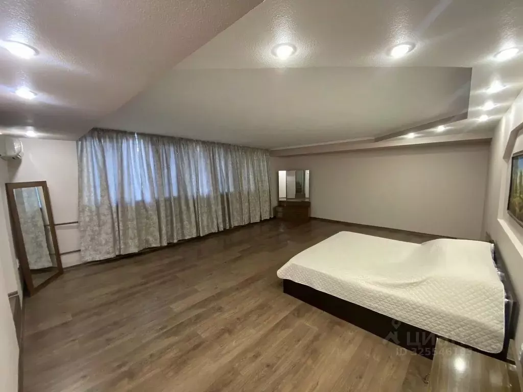 3-к кв. Крым, Симферополь ул. Московская, 22 (100.0 м) - Фото 2