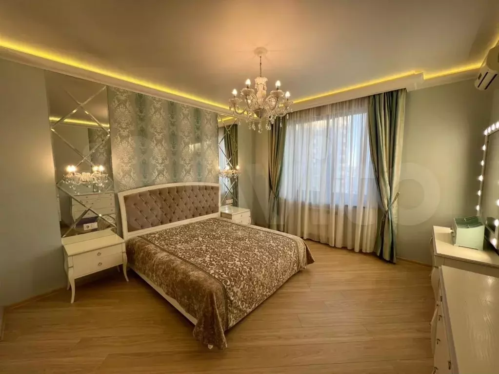 3-к. квартира, 150 м, 7/8 эт. - Фото 0