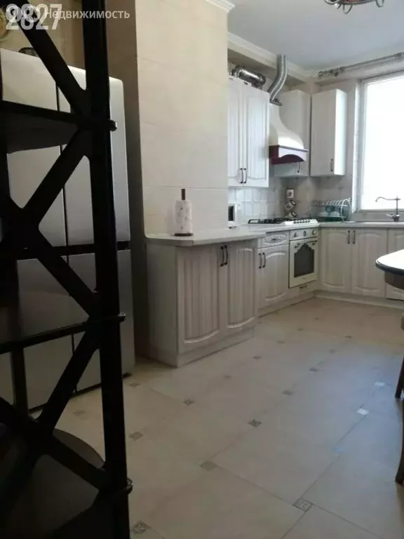 3-комнатная квартира: Севастополь, улица Челнокова, 17/1 (87 м) - Фото 1