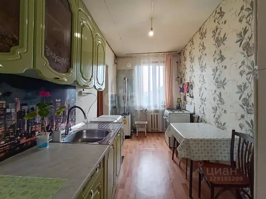 Дом в Оренбургская область, пос. Новосергиевка просп. Калинина, 208 ... - Фото 2