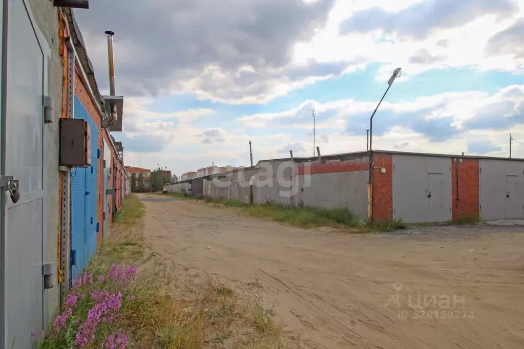 Гараж в Ямало-Ненецкий АО, Новый Уренгой Комсомольская ул. (340 м) - Фото 1