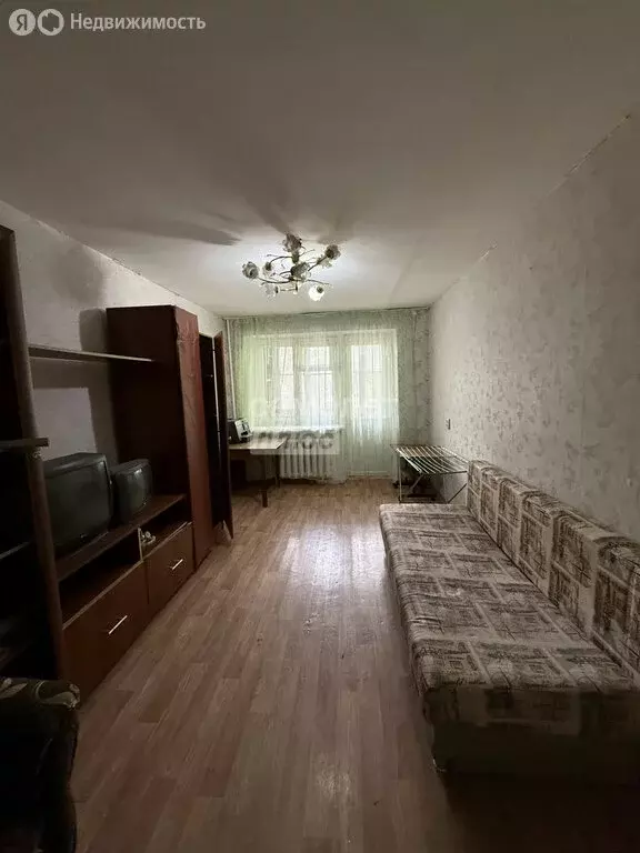 1-комнатная квартира: Октябрьский, Комсомольская улица, 37 (30 м) - Фото 0