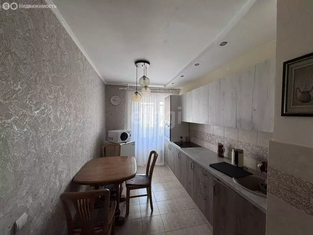 3-комнатная квартира: Улан-Удэ, микрорайон Энергетик, 38 (65.9 м) - Фото 1