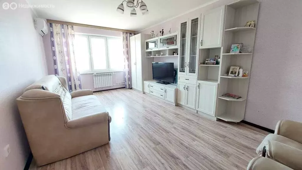 2-комнатная квартира: Анапа, улица Адмирала Пустошкина, 10 (64 м) - Фото 1