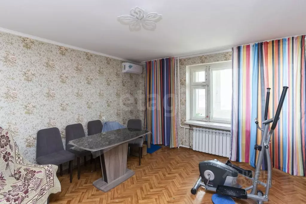 4-к кв. Тюменская область, Тюмень ул. Боровская, 8 (73.2 м) - Фото 1