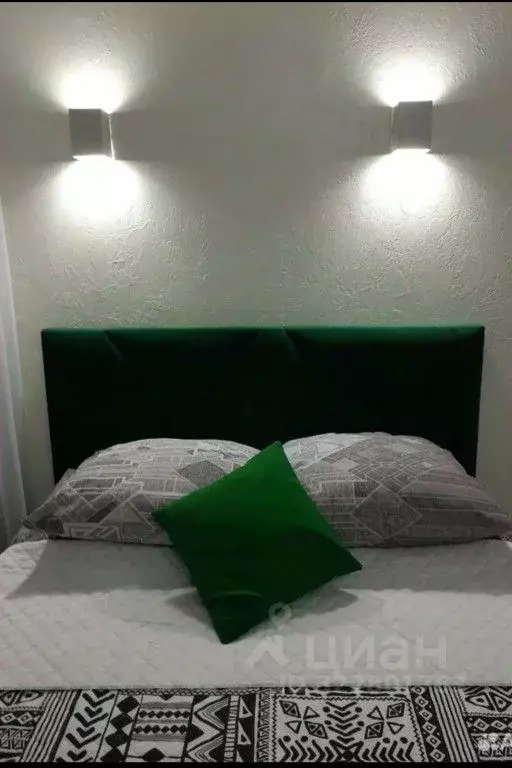 1-к кв. Курганская область, Курган Заозерный жилрайон, 7-й мкр, 10 ... - Фото 1