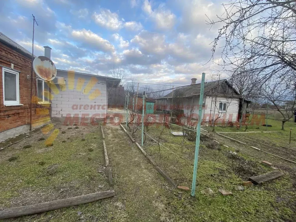 Дом в Краснодарский край, Ейский район, Кухаривское с/пос, Приазовка ... - Фото 1
