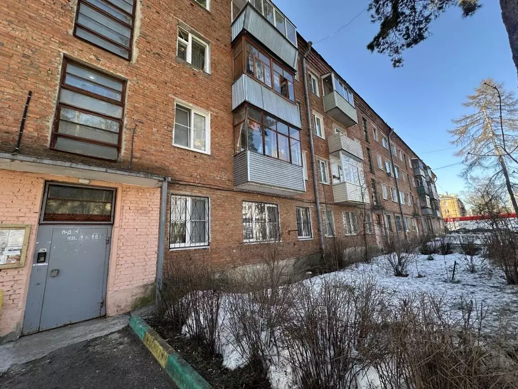 2-к кв. Московская область, Серпухов Октябрьская ул., 19 (44.0 м) - Фото 2