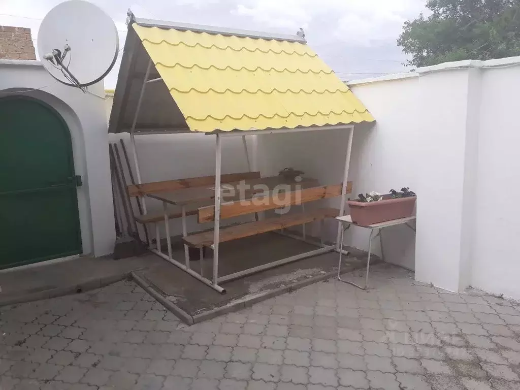 3-к кв. Крым, Сакский район, с. Уютное ул. Евпаторийская (75.3 м) - Фото 1