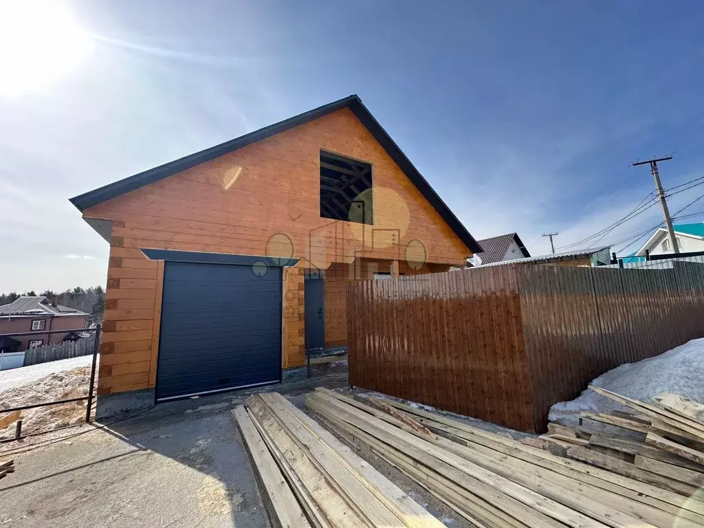 Дом в Иркутская область, Иркутский муниципальный округ, д. Карлук ул. ... - Фото 1