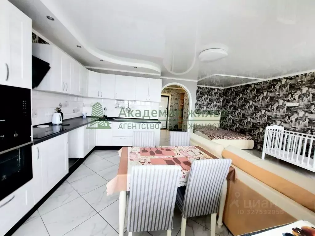 Студия Саратовская область, Энгельс Красноармейская ул., 88А (44.0 м) - Фото 1