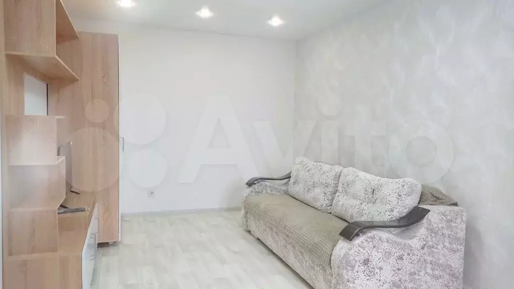 1-к. квартира, 40 м, 7/14 эт. - Фото 0
