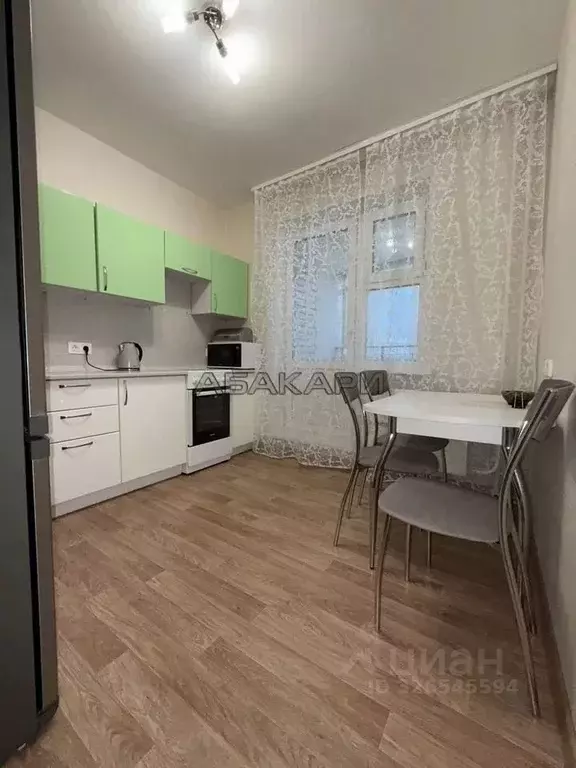 2-к кв. Красноярский край, Красноярск наб. Ярыгинская, 31 (50.0 м) - Фото 1