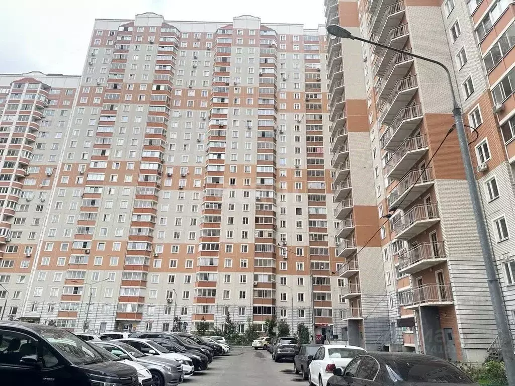 2-к кв. Московская область, Балашиха Балашихинское ш., 12 (61.8 м) - Фото 0