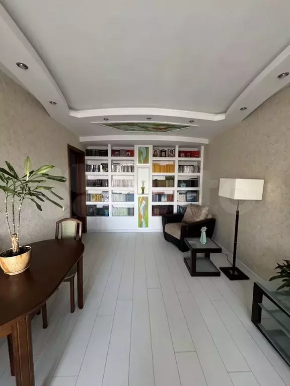 2-к. квартира, 80 м, 8/10 эт. - Фото 0