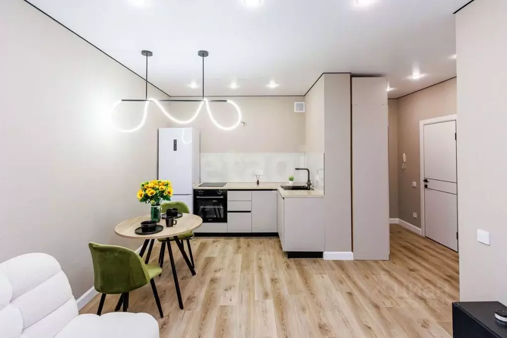 1-к кв. Тюменская область, Тюмень ул. Фармана Салманова, 1 (40.3 м) - Фото 1