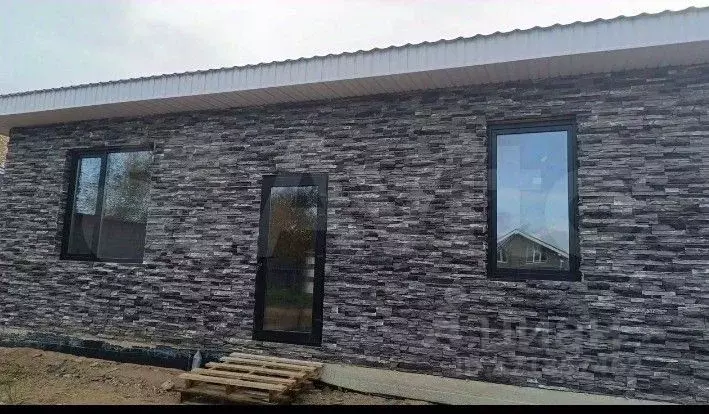 Дом в Калужская область, Совхоз Боровский с/пос, д. Комлево ул. ... - Фото 2