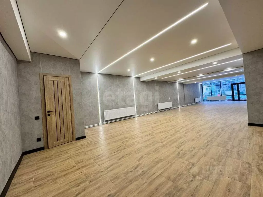 Торговая площадь в Татарстан, Казань ул. Гарифа Ахунова, 22А (67 м) - Фото 2