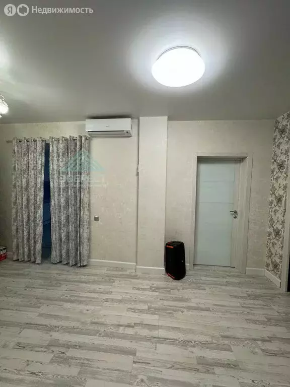 2-комнатная квартира: Абакан, проспект Дружбы Народов, 43А (67 м) - Фото 1